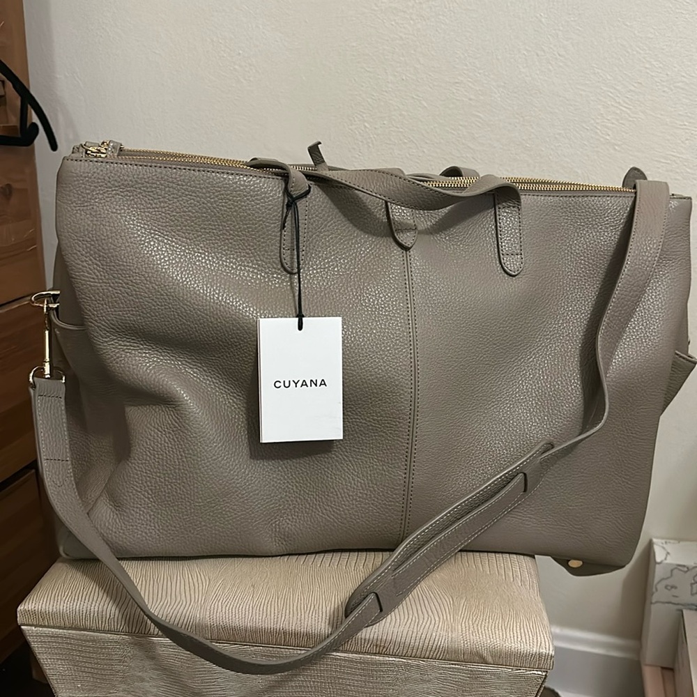 Cuyana Leather Triple Zip Weekender
